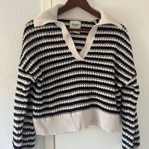 Abercrombie & Fitch Black & White Sweater